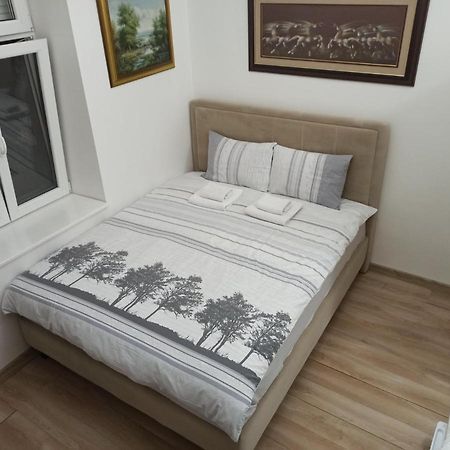 Apartman Silvana Apartment Белград Екстериор снимка